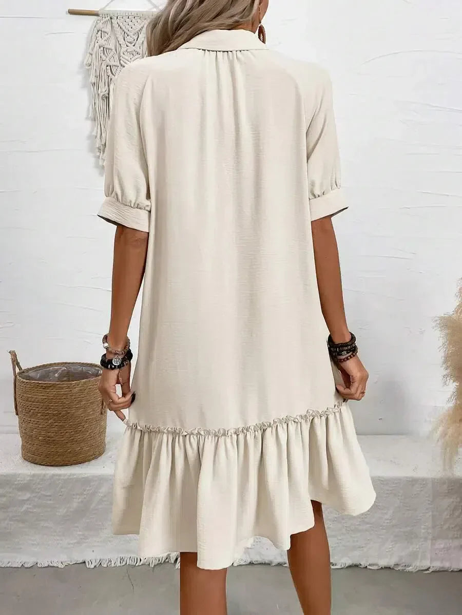 Aliyah – Robe à Ourlet Volant Boutonnée